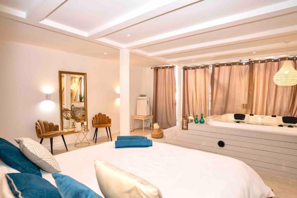 Luxuryvilla With Private Heated Pool And Spa 7P Quarteira Exterior photo